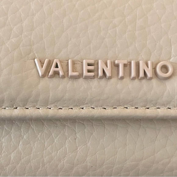 Mario Valentino NWT Leather Wallet with removable chain strap pebbled leather - Picture 7 of 8